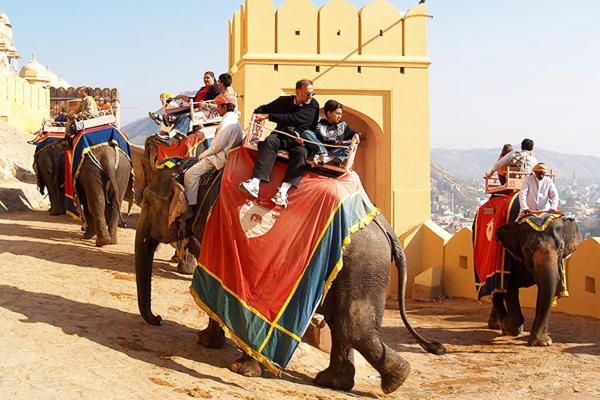 Hotel Nangis Pride Divisione di Divisione di Jaipur Esterno foto